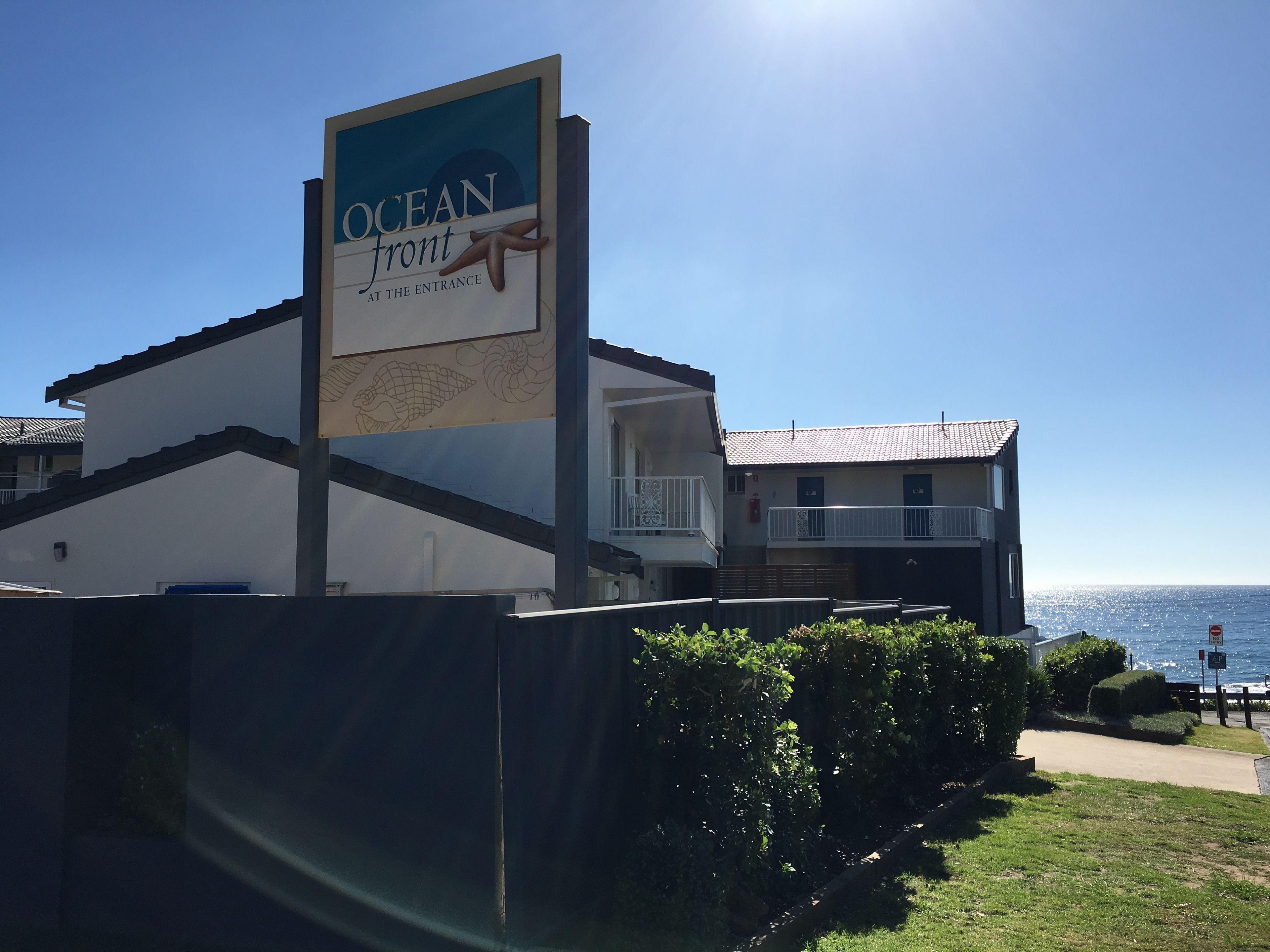 OCEAN FRONT AT THE ENTRANCE MOTEL | ⋆⋆⋆⋆ | AUSTRALIA | SEASON DEALS ...